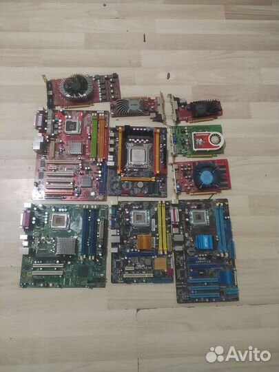 Материнская плата