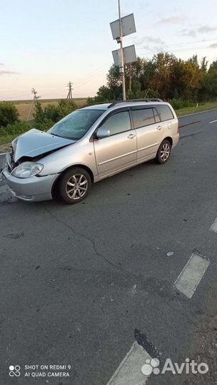 Toyota Corolla 2.0 МТ, 2002, битый, 150 000 км
