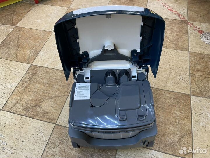 Пылесос Bosch BWD41720(вк1)