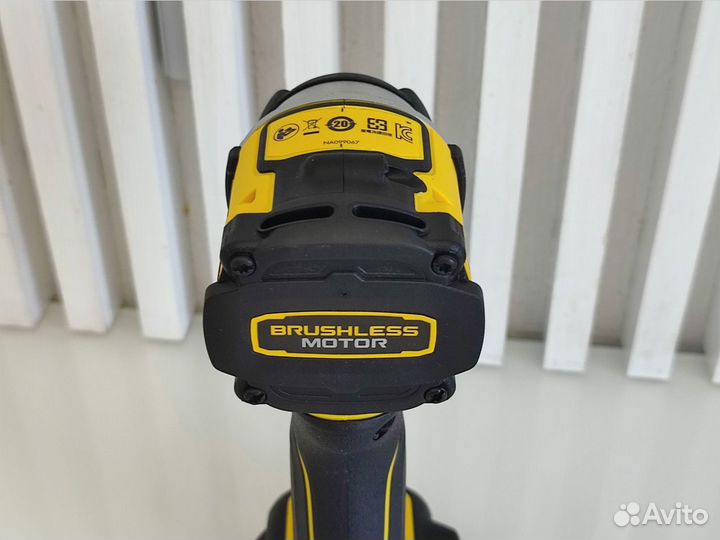 Импакт винтоверт аккумуляторный dewalt DCF 850 N