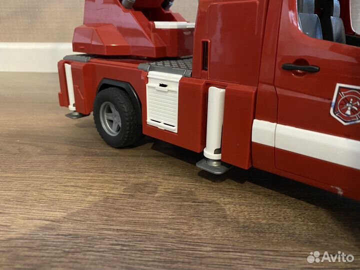 Пожарная машина Bruder