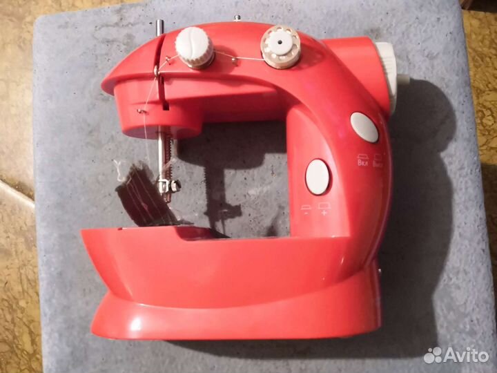 Швейная машинка прямострочная