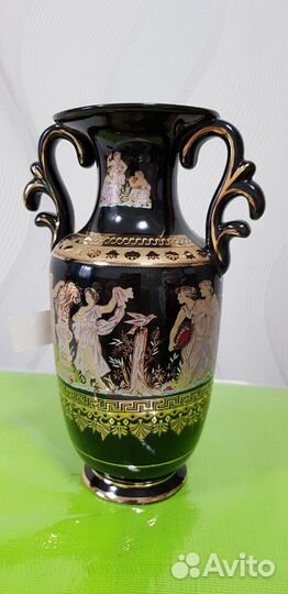 Вазы большая и малая