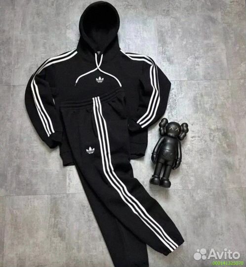 Спортивный костюм