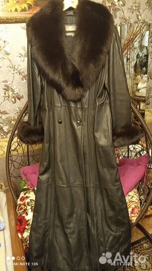 Пальто кожаное 2 шт 50-52