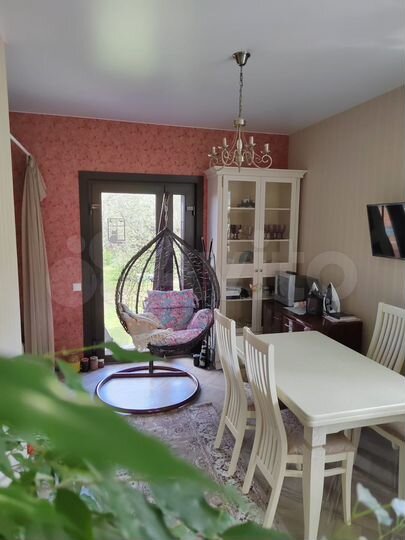 Дом 154 м² на участке 5 сот.