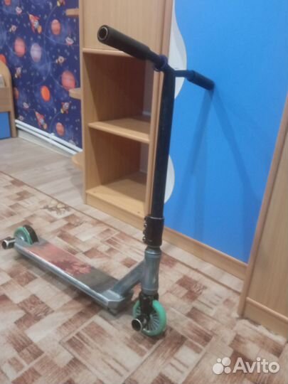 Трюковой самокат кастом парк