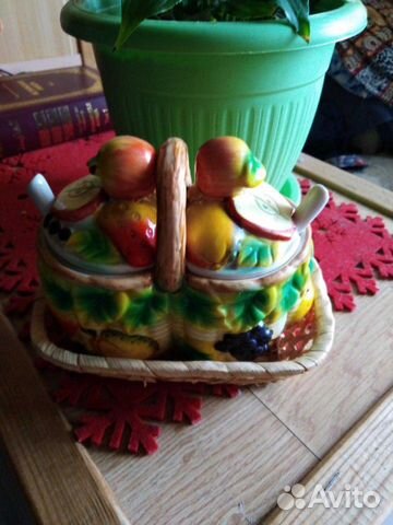 Керамическая сахарница