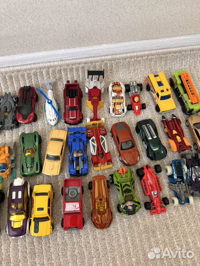 Hot wheels машинки