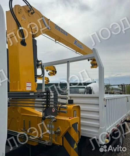 Isuzu Elf с КМУ, 2024