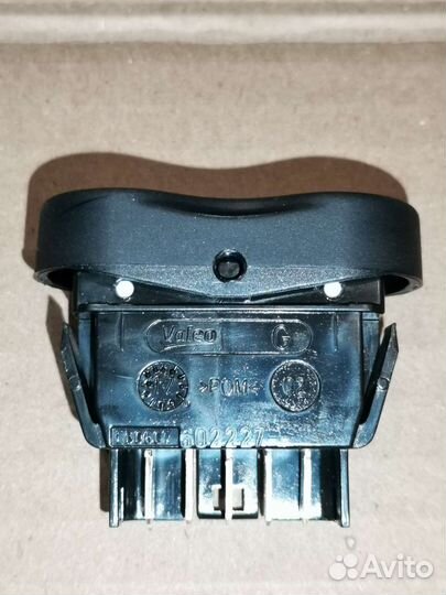 Кнопка стеклоподъемника Nissan Almera G15