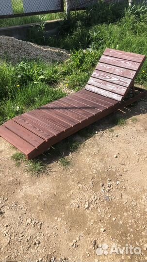 Шезлонги лежаки