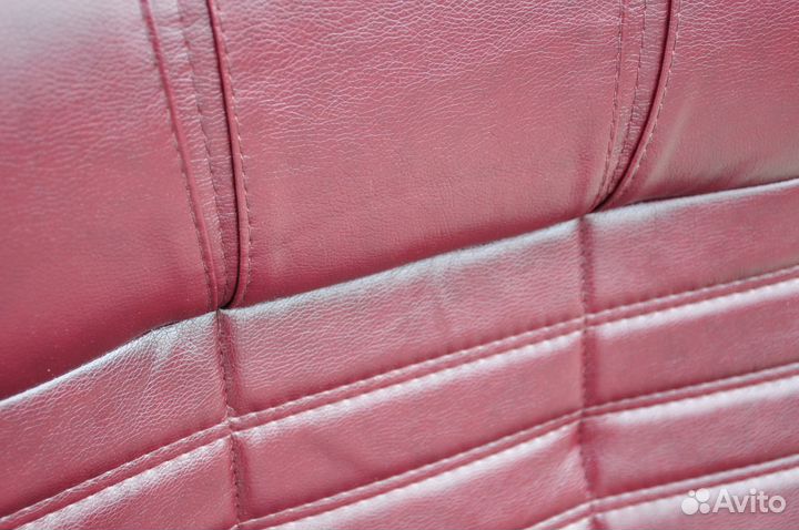 Офисное кресло 