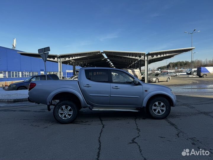 Mitsubishi L200 2.5 AT, 2007, 230 000 км