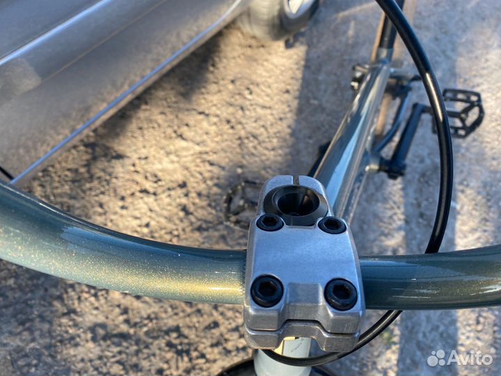 Трюковой велосипед BMX