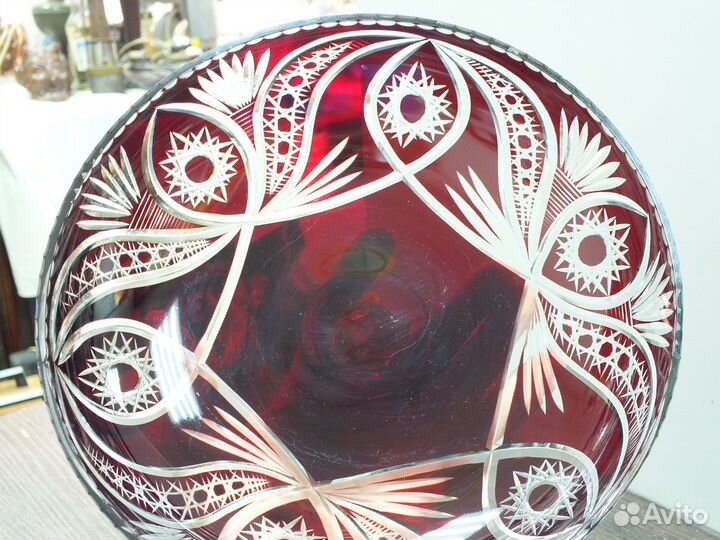 Ваза на ножке марганцовое стекло фруктовница