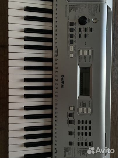Синтезатор Yamaha YPT 360