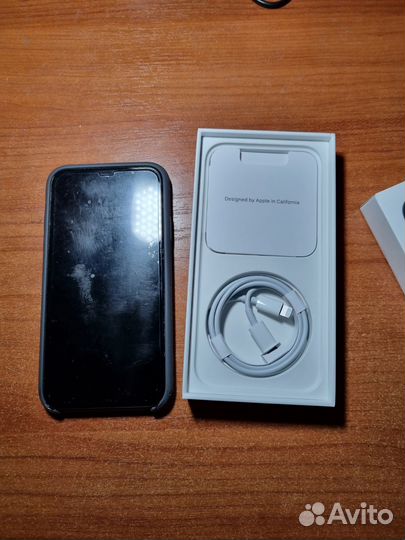 iPhone Xr, 64 ГБ