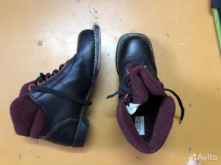 Лыжные ботинки