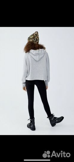 Pull and bear свитшот