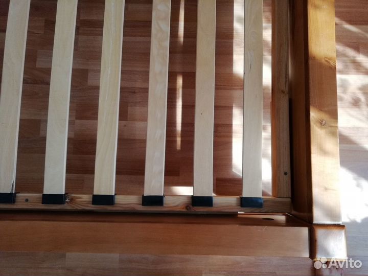 Кровать двухспальная бу 180 200 без матраса