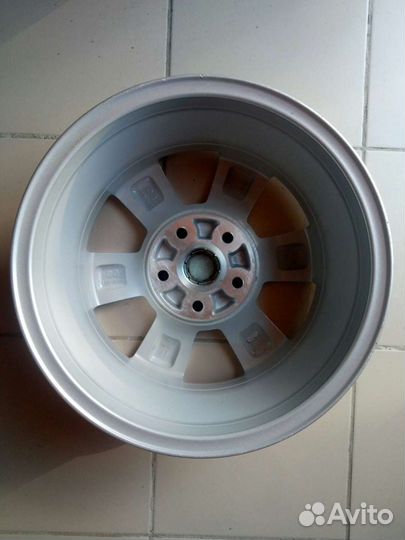 Литые новые диски r15 на Шкоду