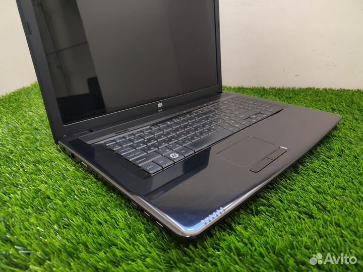 DNS A17A (Core i5/8 RAM/SSD/17.3