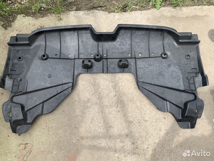 Пластиковая защита двигателя