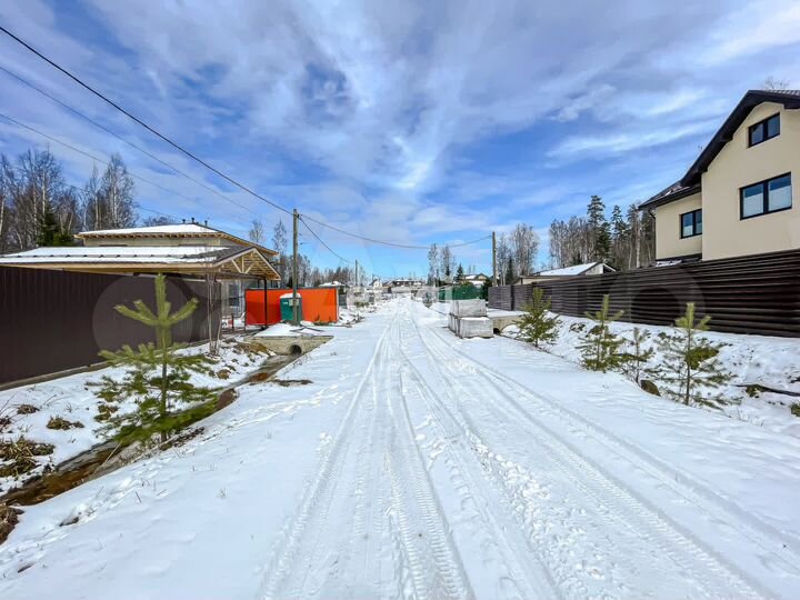 Дом 121,8 м² на участке 12 сот.