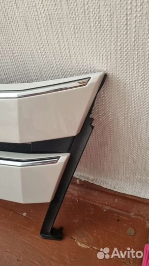 Решетка радиатора тойота noah