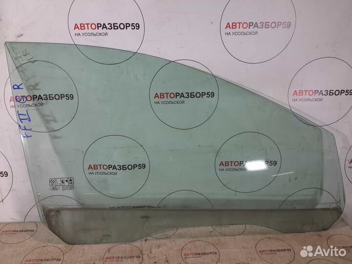 Стекло переднее правое Ford Focus 2