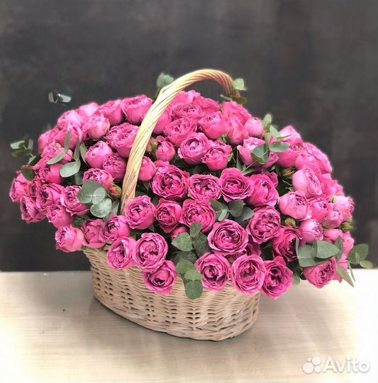 Корзина с цветами Живые цветы
