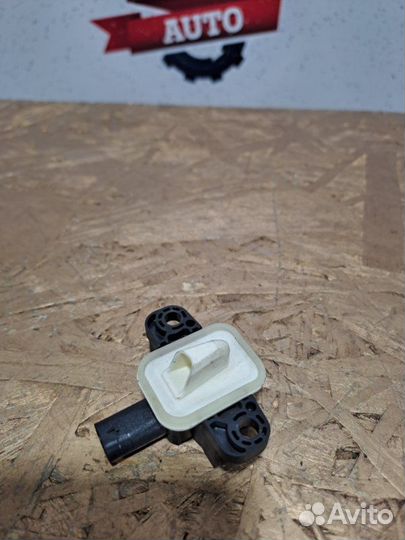 Датчик удара Mercedes Benz Gl-Class X166 2016