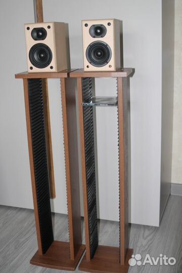 Подставка,стойки под CD