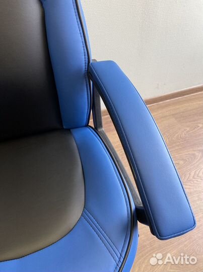 Офисное кресло от производителя