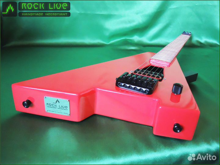 Гитара, безголовая электрогитара