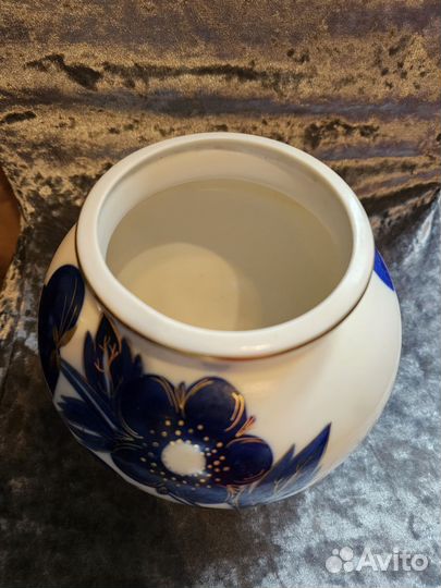 Ваза фарфор лфз, кобальт, золото