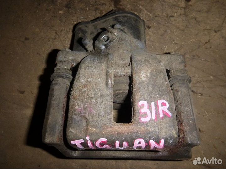 Суппорт задний правый Volkswagen tiguan 2011-2016