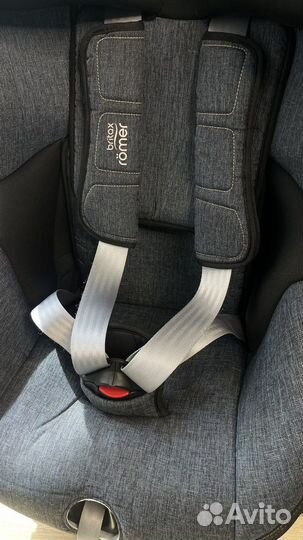 Britax Romer Trifix 2 i-size blue marble