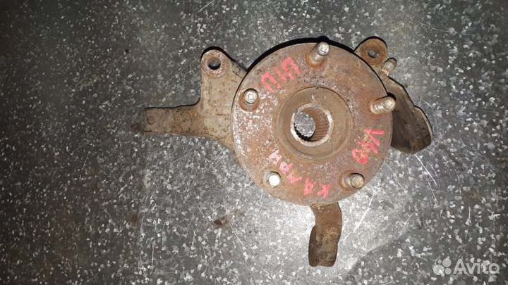 Кулак поворотный передний правый Toyota Camry