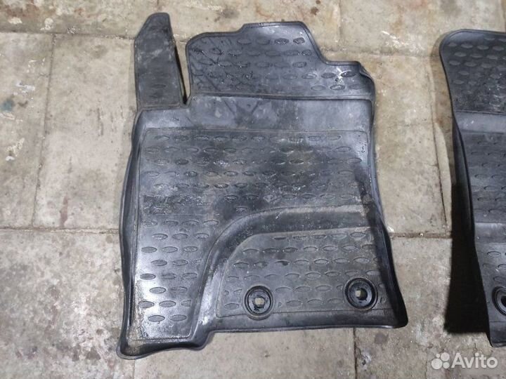 Комплект ковриков Toyota Land Cruiser 200