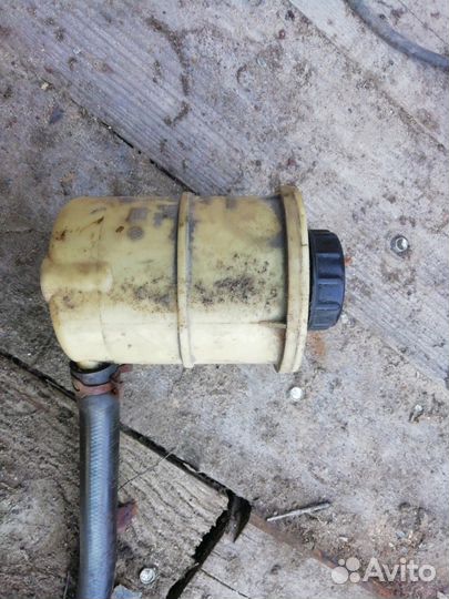 Бачок гура рено логан