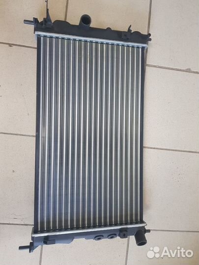 Радиатор Brava, Marea 1.8-2.0 20V -AC 95- МКПП