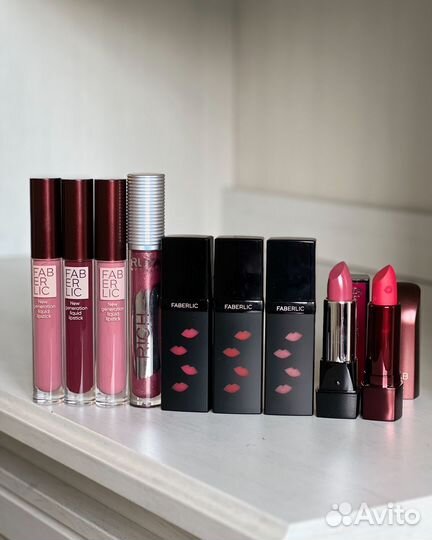 Помады и блески для губ новые