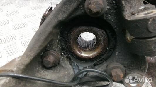 Ступица передняя правая opel vectra C (XML23N901)