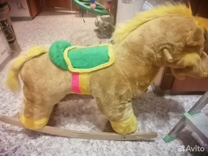 Качалка лошадь