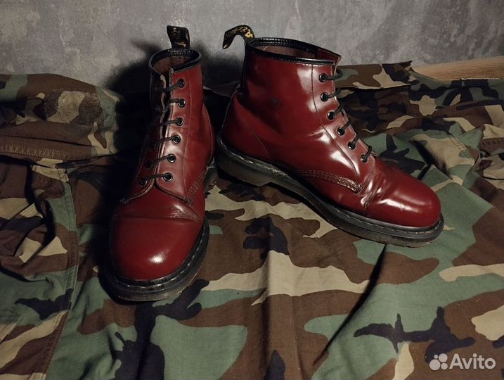 Dr.Martens 101 cherry red