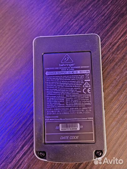 Гитарная педаль Behringer FX600 мультиэффект