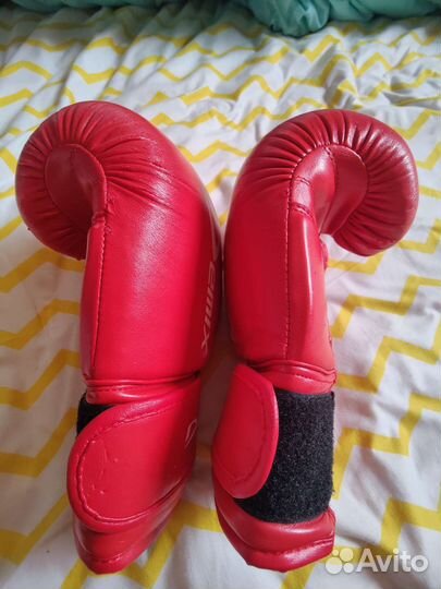 Боксерские перчатки