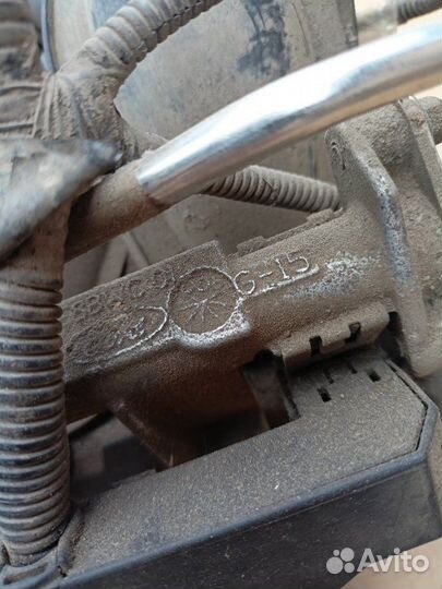 Топливная рейка Ford Focus 1 1.8